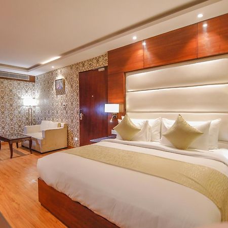The Grand Parisian Hotel Delhi  Exterior photo