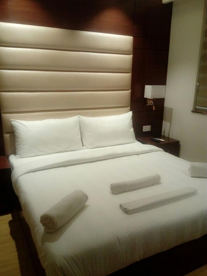 The Grand Parisian Hotel Delhi  Exterior photo