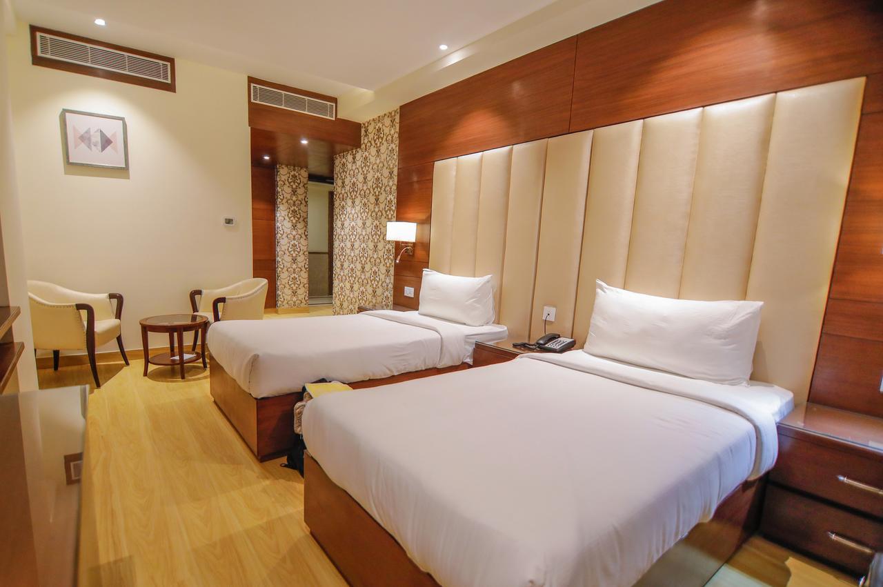 The Grand Parisian Hotel Delhi  Exterior photo