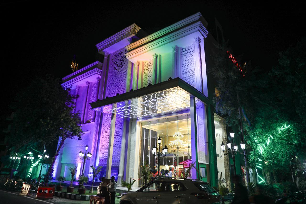 The Grand Parisian Hotel Delhi  Exterior photo