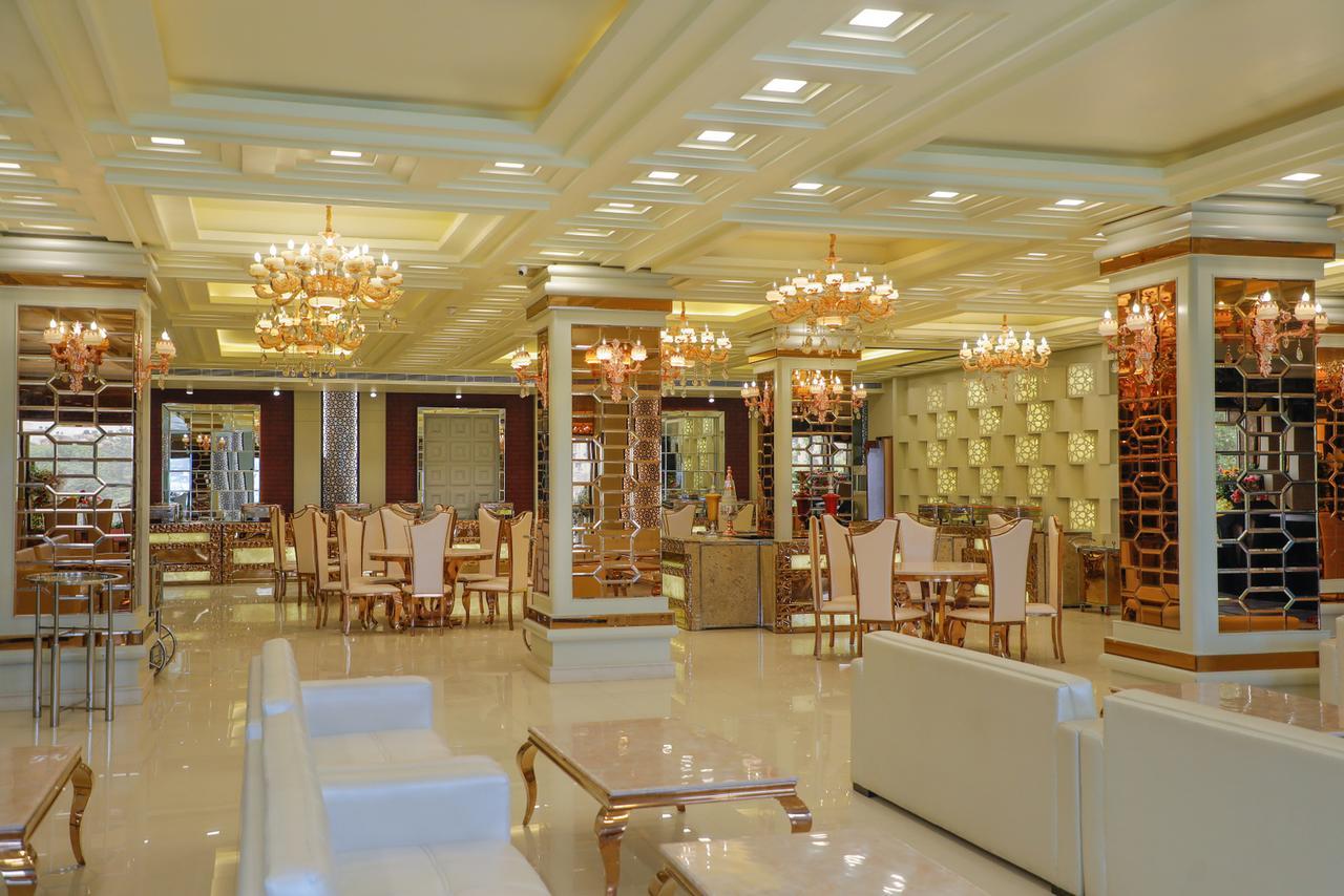 The Grand Parisian Hotel Delhi  Exterior photo